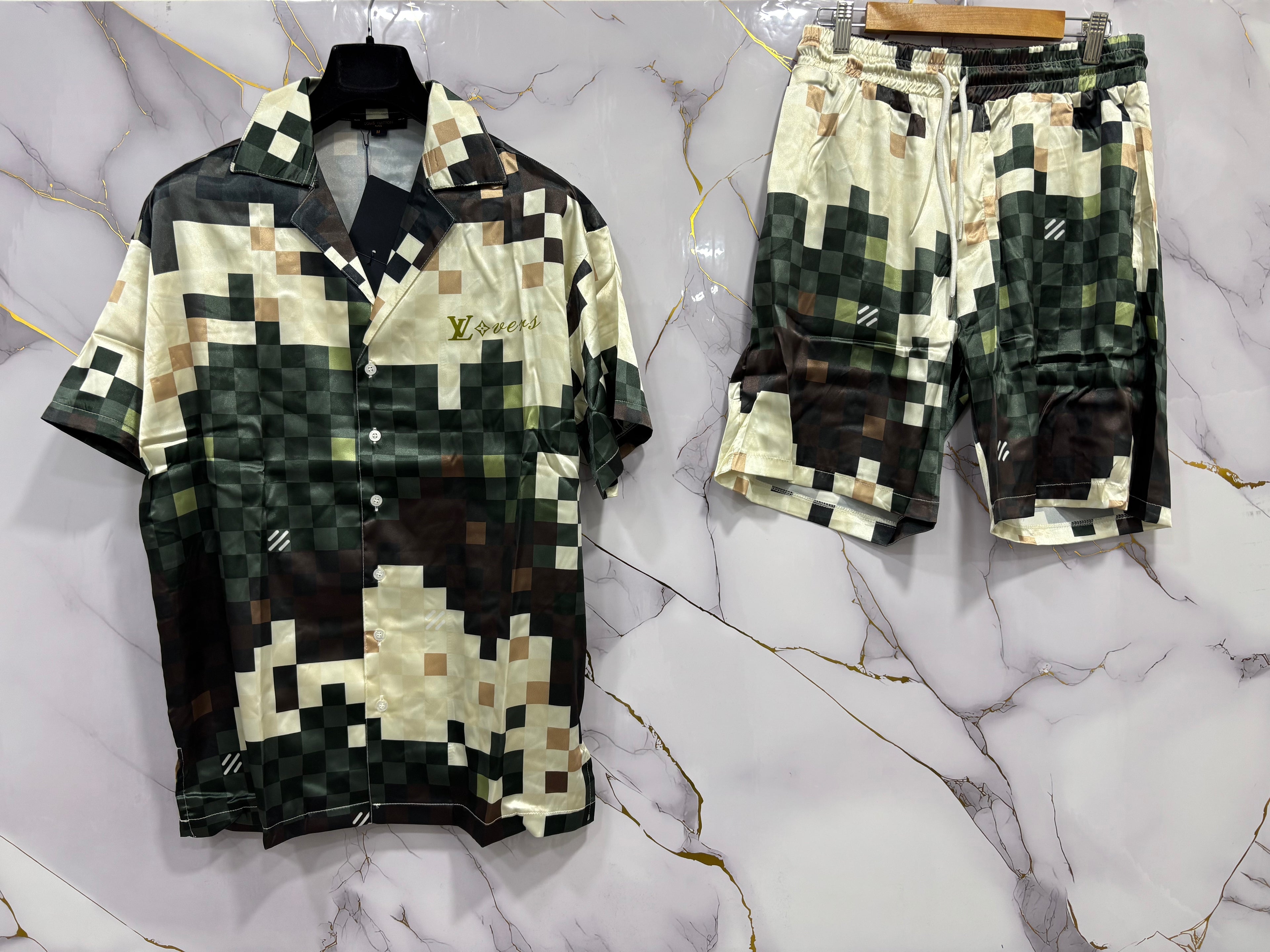 COMPLETO LV QUADRONI (CAMICIA+BERMUDA)