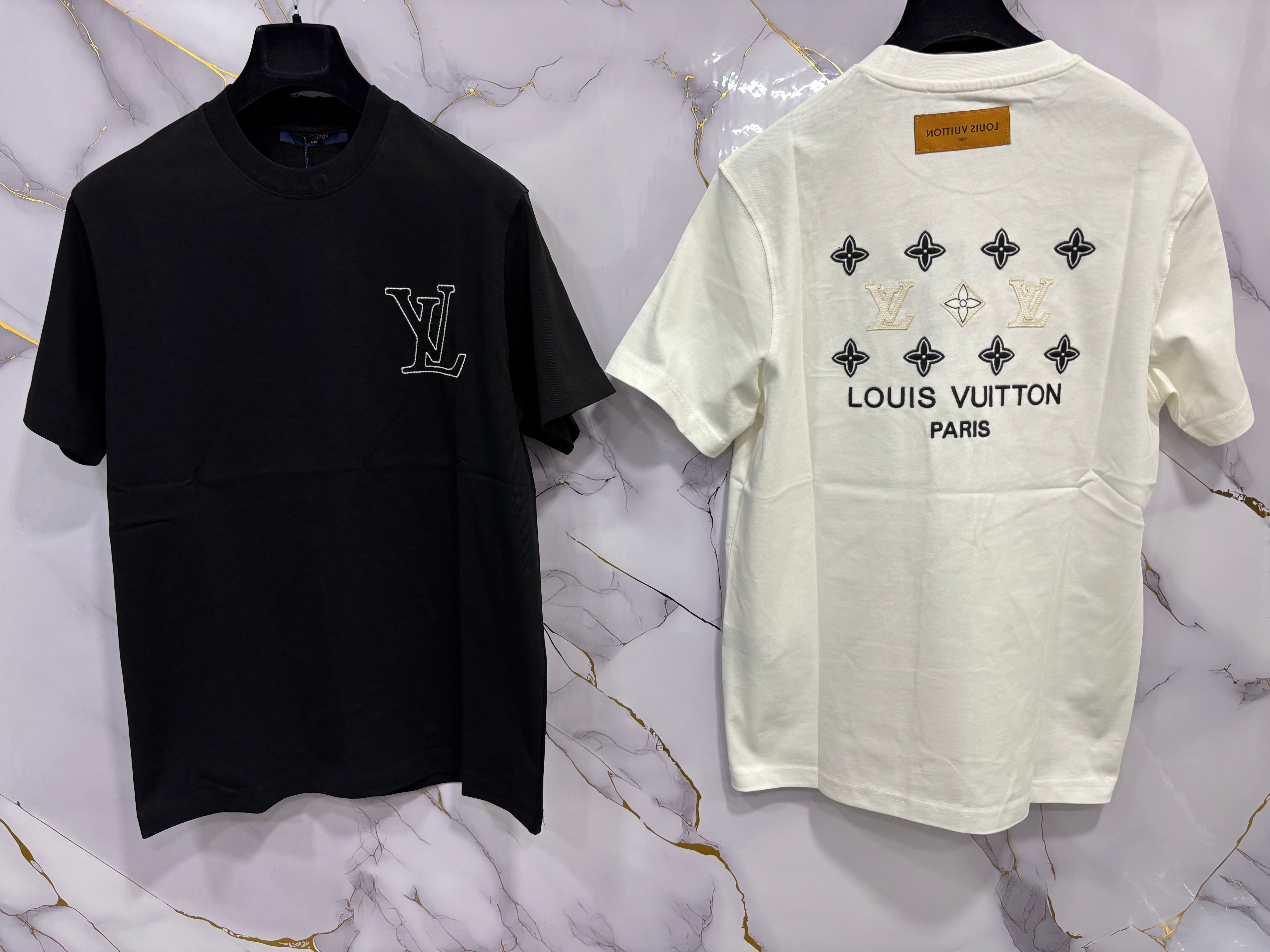 T-SHIRT LV (RICAMATA)